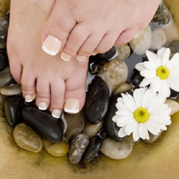 EXCELSIOR NAILS DAY SPA - pedicure services